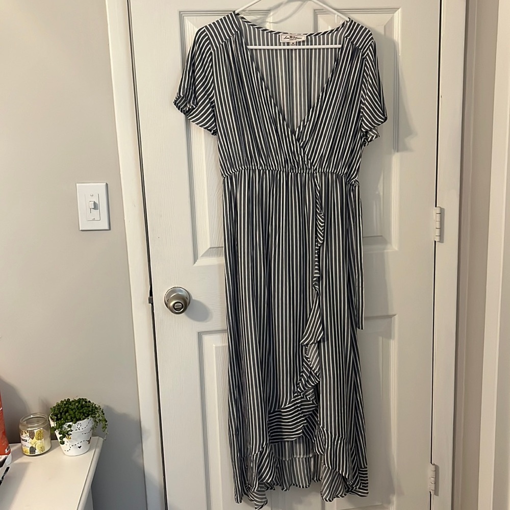 Lightweight Maternity Dress, Size Medium. Never worn!